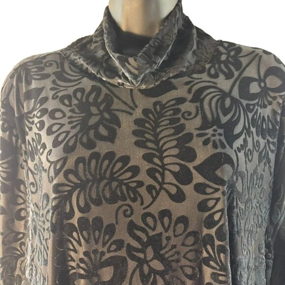 Soft Surroundings Black Floral Burnout Velvet Tunic Top With Crystal Button Cuff - Picture 3 of 12